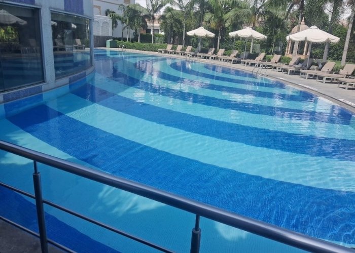 Commercial Pool Construction